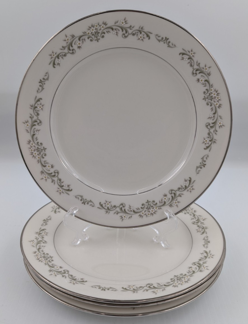 Noritake Parkridge 7561 Salad Plates Set of 4 Ivory China Japan